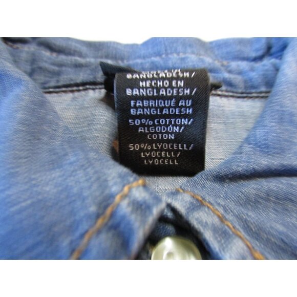 Wrangler Retro Women's Poet Sleeve Pearl Snap Denim Western Shirt - Picture 4 of 4